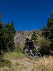 Bush Pilot Biking - Ansgar & Tina